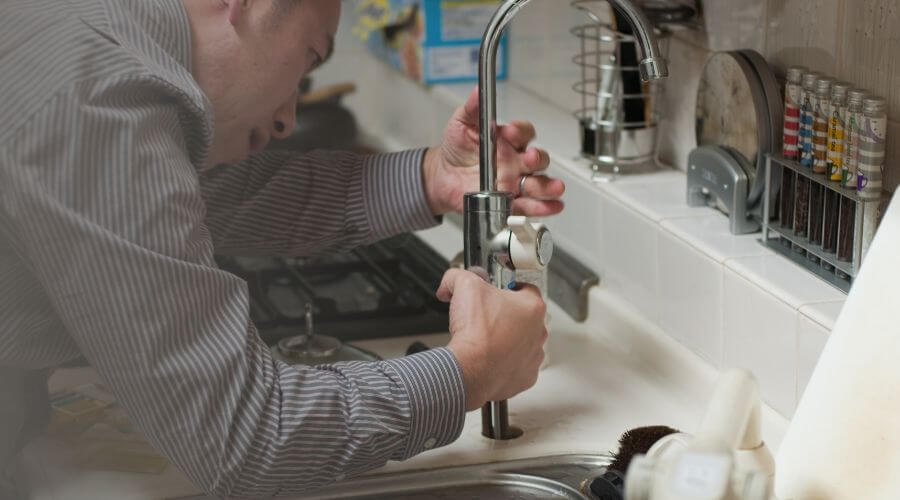 Local tankless water heater installation in Strasburg, MO